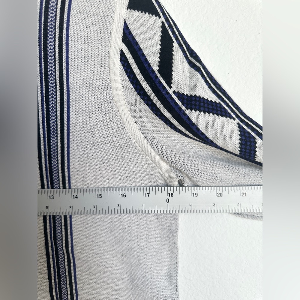 Veronica Beard Geometric‎ Knit Crewneck Sweater Ivory Navy Size Medium - Picture 9 of 12
